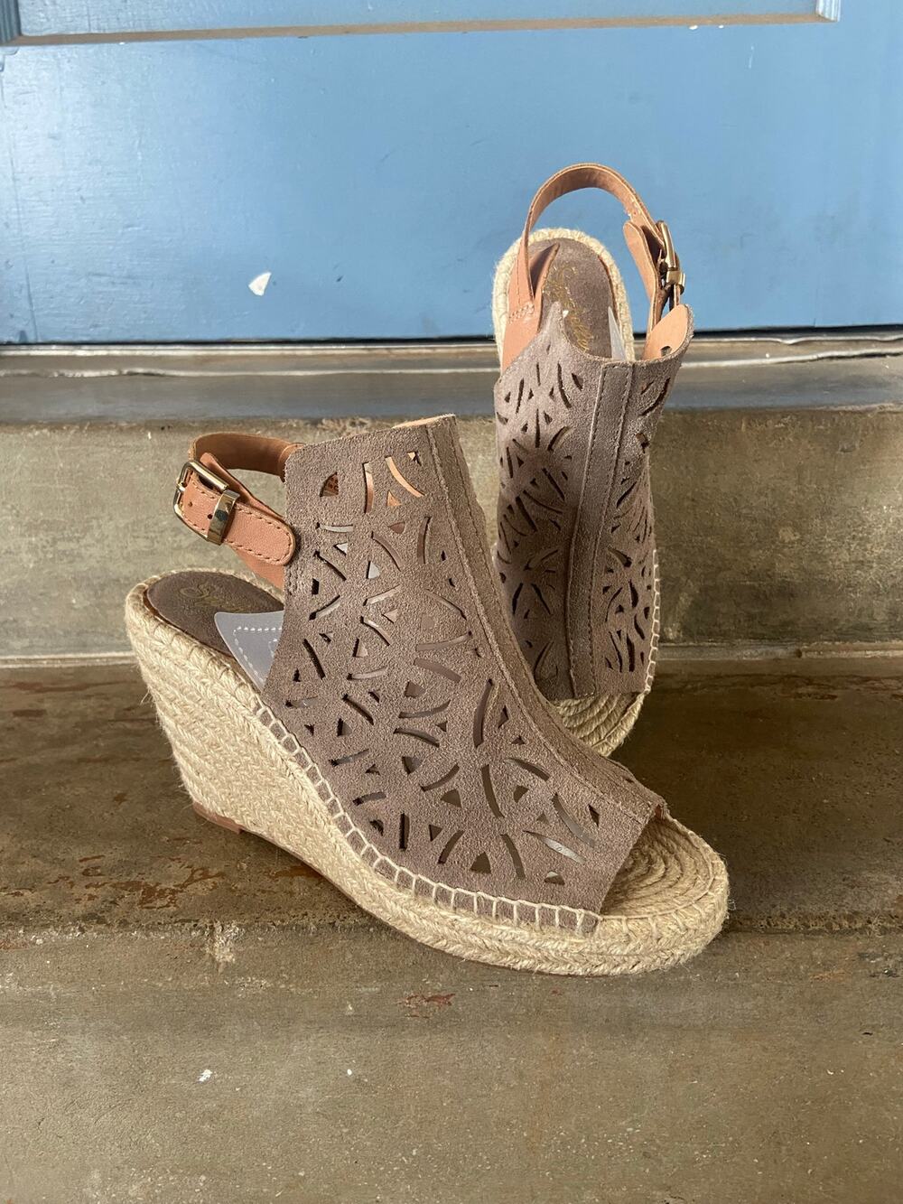 Seychelles taupe perforated suede espadrille wedge sandals w/ back strap